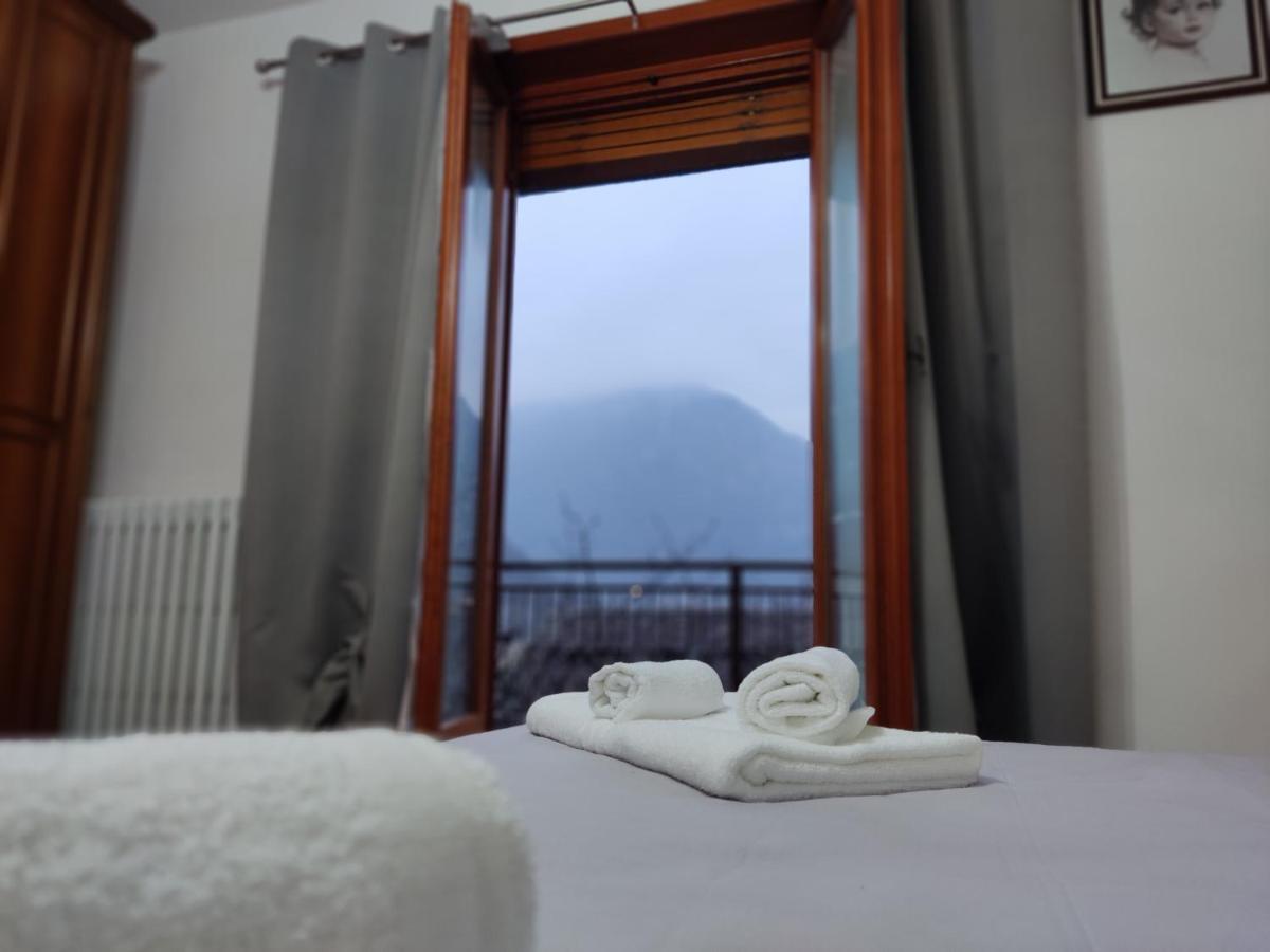 Casa Vacanza Il Corbetto Di Michela & Matteo Locana Экстерьер фото